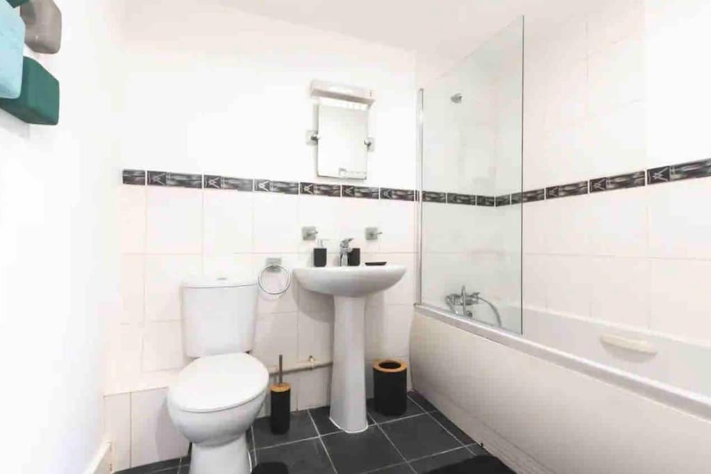Apartmán Exquisite Luxury Retreat Southampton Exteriér fotografie